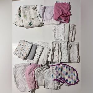 aden + anais Multicolor Baby bibs, muslin items and Accessories